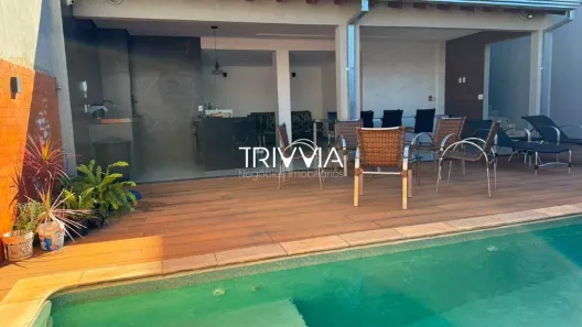 Casa com 3 Quartos à venda, 157m² no Jardim Patrícia, Uberlândia