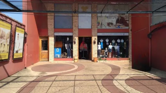 Prédio Comercial para alugar, 160m² no Bosque dos Eucaliptos, São José dos Campos
