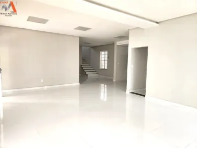 Casa com 3 Quartos para alugar, 380m² no Marco, Belém