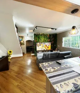 Sobrado com 4 Quartos à venda, 215m² no Jardim Las Vegas, Santo André