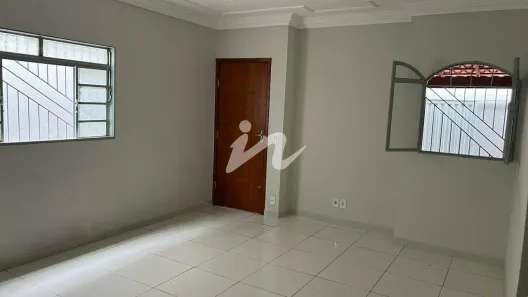 Casa com 3 Quartos à venda, 150m² no Santa Mônica, Uberlândia