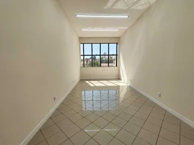 Sala Comercial para alugar, 29m² no Centro, Itatiba