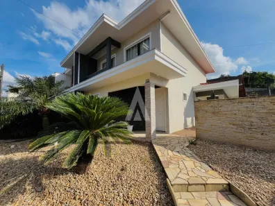 Sobrado com 3 Quartos à venda, 148m² no Floresta, Joinville