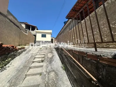 Casa com 2 Quartos à venda, 100m² no Mantiqueira, Belo Horizonte