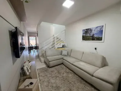 Sobrado com 2 Quartos à venda, 68m² no Jarivatuba, Joinville