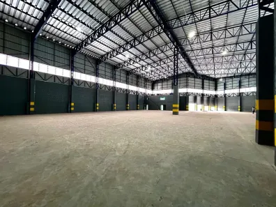 Galpão/Depósito/Armazém para alugar, 2000m² no Parque Paraíso, Itapecerica da Serra