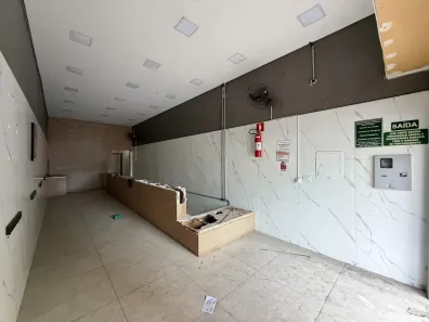 Ponto Comercial para alugar, 102m² no Centro, Divinópolis