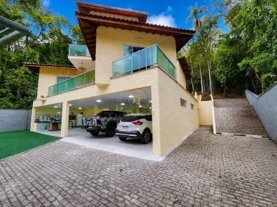 Casa de Condomínio com 4 Quartos à venda, 400m² no Caraguatá, Mairiporã