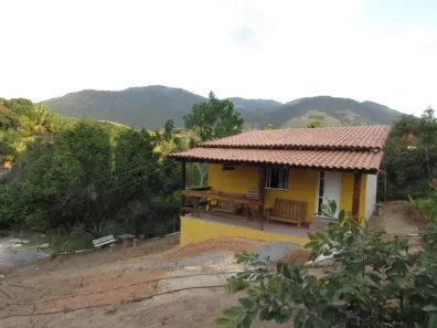 Fazenda/Sítio com 1 Quarto à venda, 1400m² no Agrobrasil, Cachoeiras de Macacu