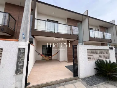 Sobrado com 3 Quartos à venda, 96m² no Guaratuba, Guaratuba