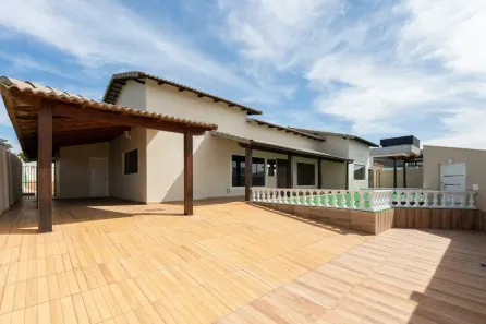 Casa de Condomínio com 4 Quartos para alugar, 400m² no Setor Habitacional Jardim Botânico, Brasília