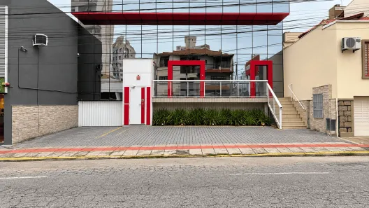Prédio Comercial à venda, 542m² no Estreito, Florianópolis