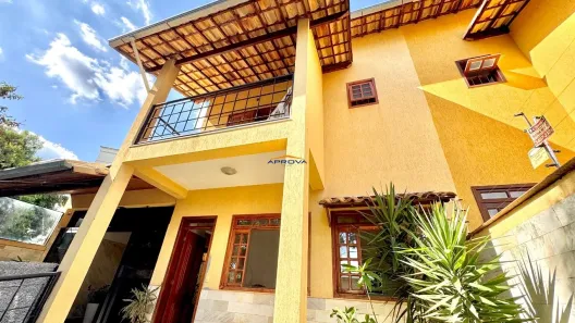 Casa com 5 Quartos à venda, 167m² no Castelo, Belo Horizonte