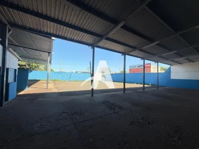 Galpão/Depósito/Armazém para alugar, 400m² no Bom Jesus, Uberlândia