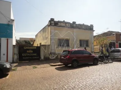 Casa com 3 Quartos à venda, 154m² no Centro, Araraquara