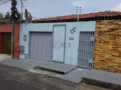 Casa com 3 Quartos à venda, 200m² no Itararé, Teresina