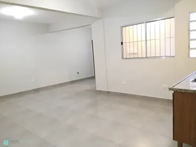Casa com 2 Quartos para alugar, 56m² no Jardim Maristela, São Paulo