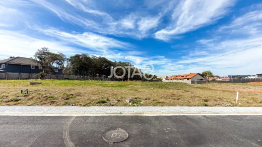Lote/Terreno à venda, 320m² no Butiatuvinha, Curitiba