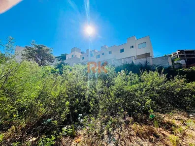 Lote/Terreno à venda, 647m² no Cabral, Contagem