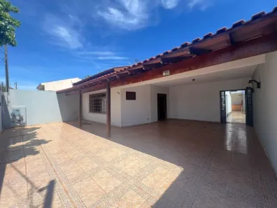 Casa com 4 Quartos à venda, 166m² no Coliseu, Londrina