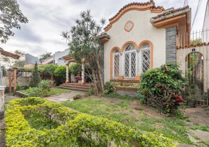 Casa com 3 Quartos à venda, 234m² no Vila Assunção, Porto Alegre