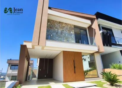 Sobrado com 3 Quartos à venda, 190m² no Porteira Preta, Mogi das Cruzes