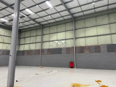 Galpão/Depósito/Armazém para alugar, 1350m² no Itaipava, Petrópolis