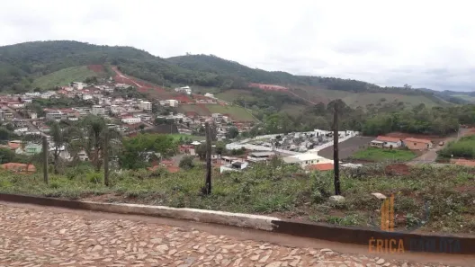Lote/Terreno à venda, 302m² no Centro, Lamim