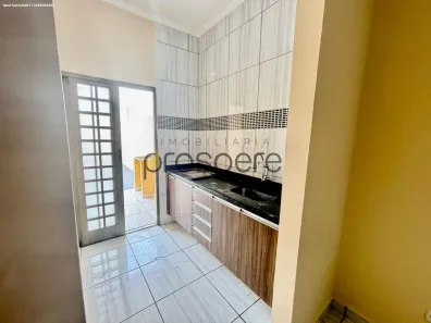 Casa com 2 Quartos para alugar, 75m² no Jardim Novo Prudentino, Presidente Prudente