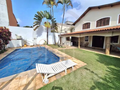 Sobrado com 5 Quartos à venda, 225m² no Indianópolis, São Paulo