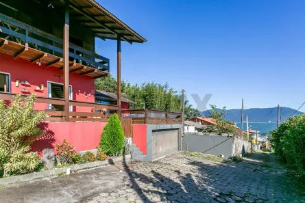 Casa com 3 Quartos à venda, 110m² no Ribeirão da Ilha, Florianópolis