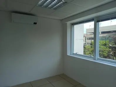 Sala Comercial para alugar, 41m² no Lageadinho, Cotia