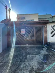 Sobrado com 3 Quartos à venda, 165m² no Vila Scarpelli, Santo André