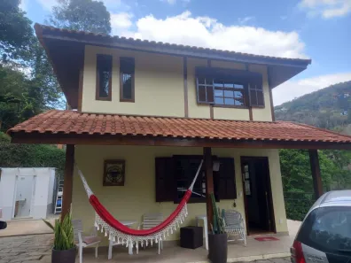 Casa de Condomínio com 3 Quartos à venda, 104m² no Araras, Petrópolis