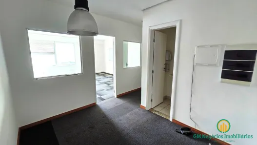 Sala Comercial para alugar, 49m² no Chácaras do Refúgio-Granja Viana, Cotia