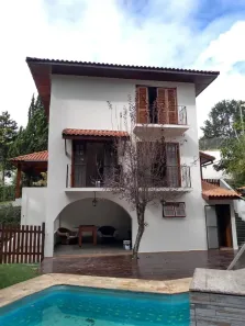 Casa de Condomínio com 5 Quartos para alugar, 380m² no Granja Viana, Cotia