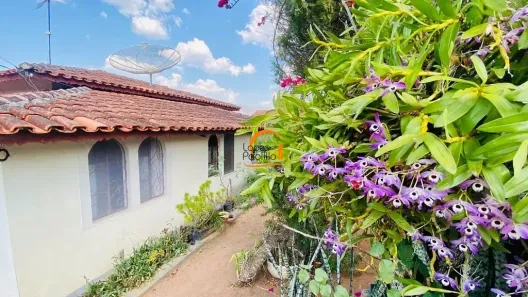 Fazenda/Sítio com 3 Quartos à venda, 200m² no Jardim Centenário, Atibaia