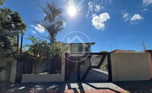 Sobrado com 4 Quartos à venda, 250m² no Monte Castelo, Campo Grande