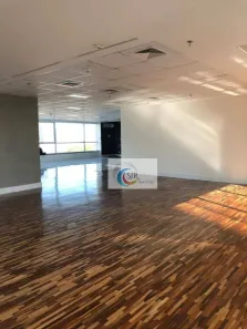 Sala Comercial para alugar, 203m² no Jardim das Acácias, São Paulo