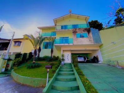 Casa com 4 Quartos para venda ou aluguel, 303m² no Arujá Country Club, Arujá