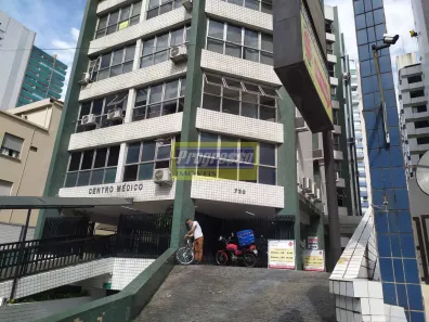 Imóvel Comercial à venda, 100m² no Boqueirão, Santos
