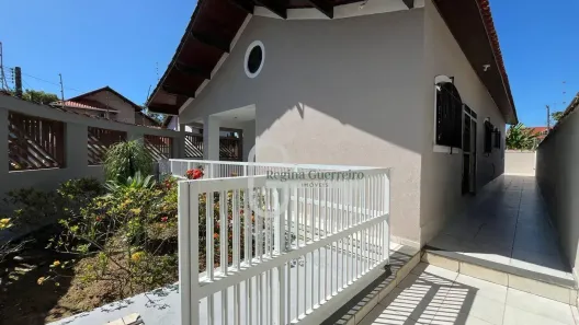 Casa com 3 Quartos à venda, 160m² no Balneário Stella Maris, Peruíbe