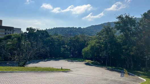Lote/Terreno à venda, 450m² no Itacorubi, Florianópolis