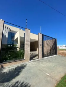 Casa com 3 Quartos para alugar, 148m² no Jardim Espanha, Maringá