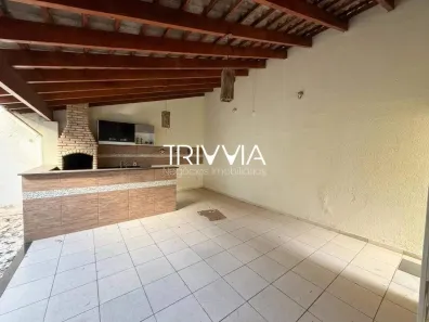 Casa com 3 Quartos para alugar, 176m² no Jardim Europa, Uberlândia