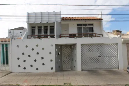 Casa com 4 Quartos à venda, 248m² no Taguatinga Sul, Brasília