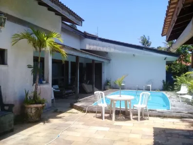 Casa com 3 Quartos à venda, 202m² no Balneário Praia do Pernambuco, Guarujá