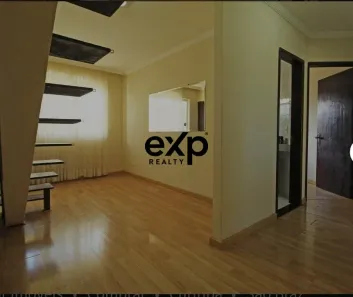 Sobrado com 4 Quartos para alugar, 361m² no São Braz, Curitiba