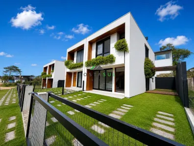 Casa com 2 Quartos à venda, 94m² no Areias de Macacu, Garopaba