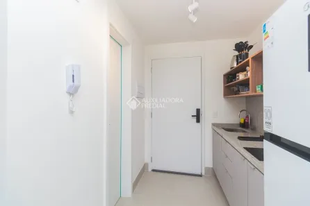 Apartamento com 1 Quarto para alugar, 27m² no Passo da Areia, Porto Alegre